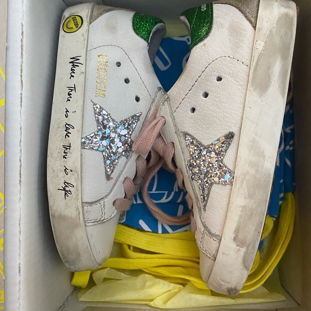 Toddler Golden Goose Size 23 (7), Like New